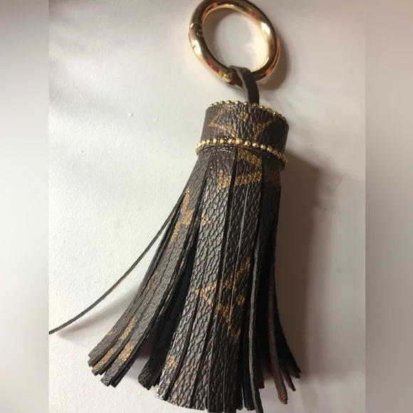 Handmade Brown and Gold Tassel Key Holder - Picture 1 of 3